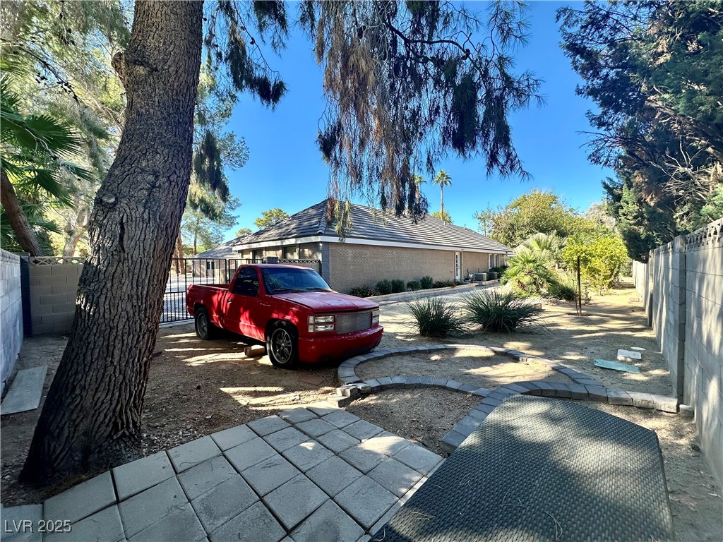 Image of house photo